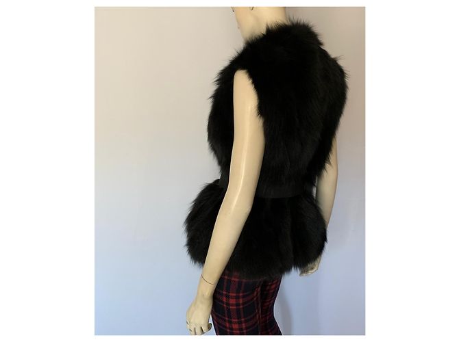 Chaleco de pelo negro Carolina Herrera con cinturón - vista 9