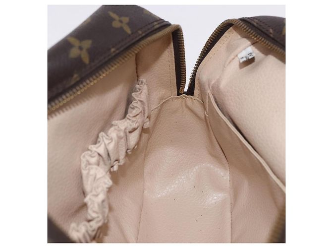 LOUIS VUITTON Monogram Trousse Toilette 28 Clutch Bag M47522 LV - vista 19