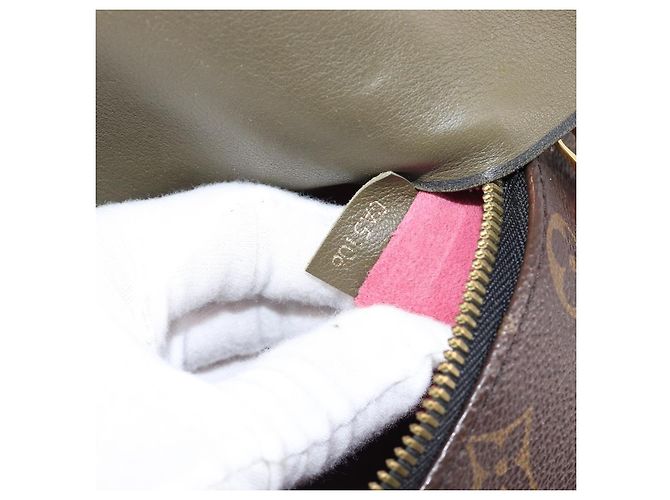 LOUIS VUITTON Bolsa de Ombro Monogram Tuile Reevess M43159 LV - vista 12