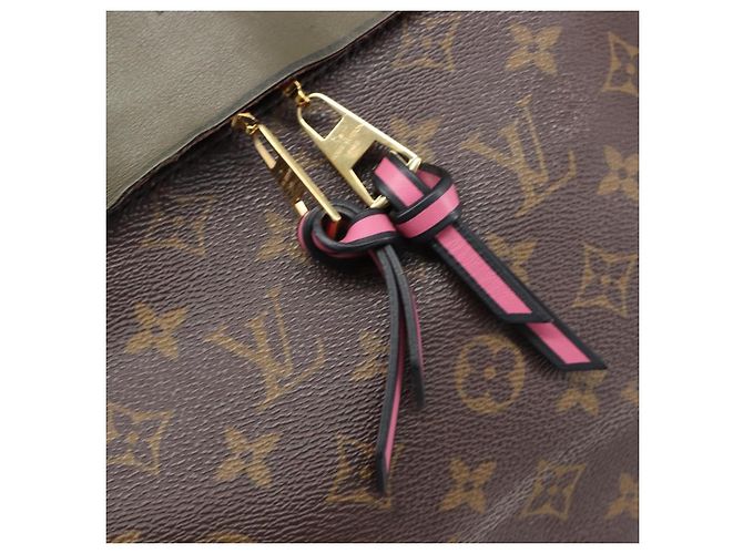LOUIS VUITTON Bolsa de Ombro Monogram Tuile Reevess M43159 LV - vista 21