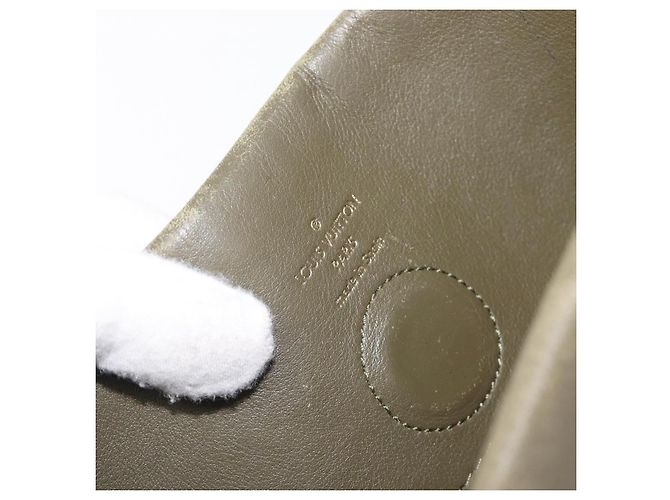 LOUIS VUITTON Bolsa de Ombro Monogram Tuile Reevess M43159 LV - vista 22