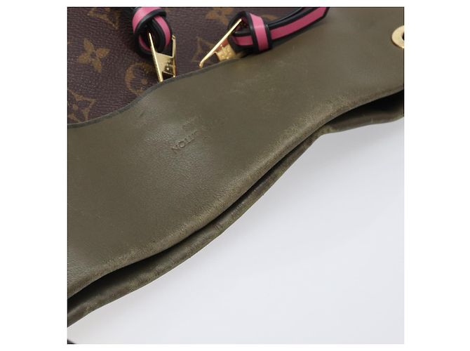 LOUIS VUITTON Bolsa de Ombro Monogram Tuile Reevess M43159 LV - vista 7