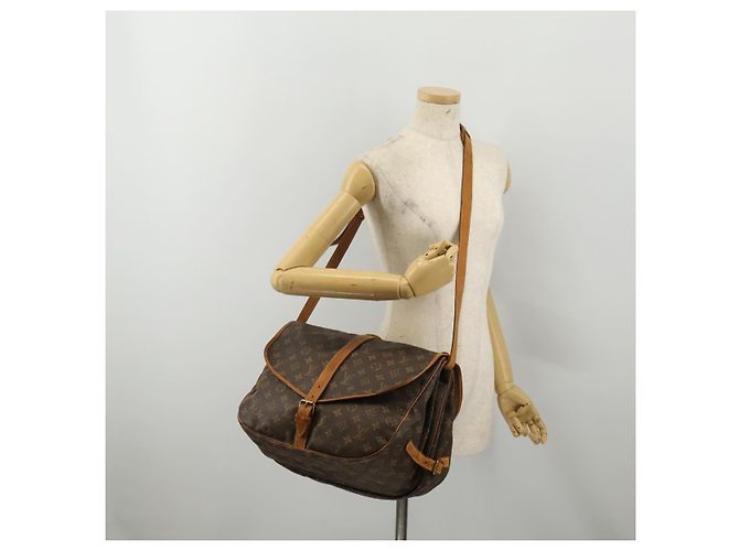 LOUIS VUITTON Monogram Saumur 35 Shoulder Bag M42254 LV - vista 29