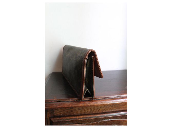 Louis Vuitton Pochette Florentine Monogram Castaño Monograma - vista 4