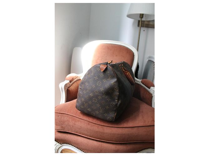 Louis Vuitton Keepall 45 en lona Monogram y cuero Castaño Monograma - vista 3