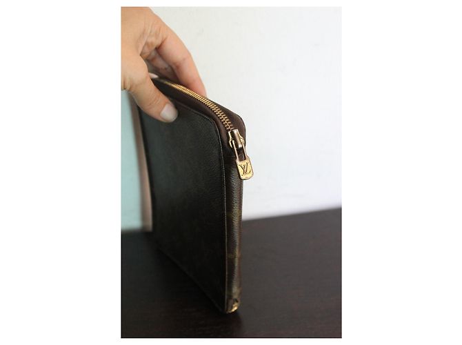Louis Vuitton Funda Cuaderno Monogram Castaño - vista 3