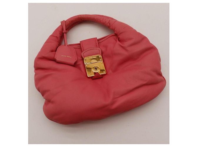 Bolso Hobo Miu Miu Matelassé Rosa - vista 6