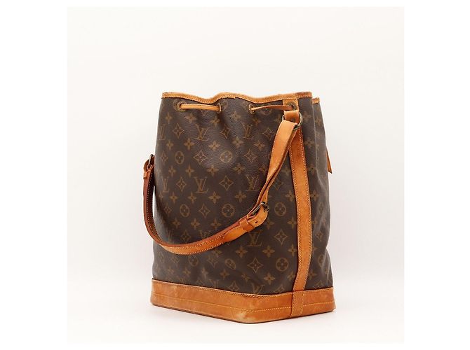 Bolsa de Balde Louis Vuitton Monogram Noe Marrom - vista 4