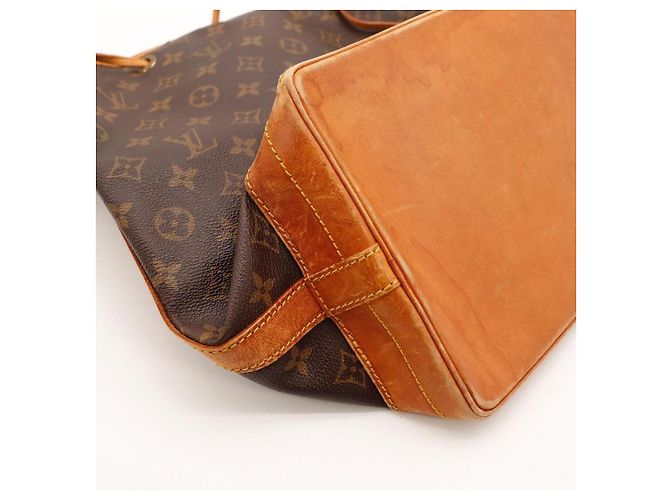 Bolsa de Balde Louis Vuitton Monogram Noe Marrom - vista 9