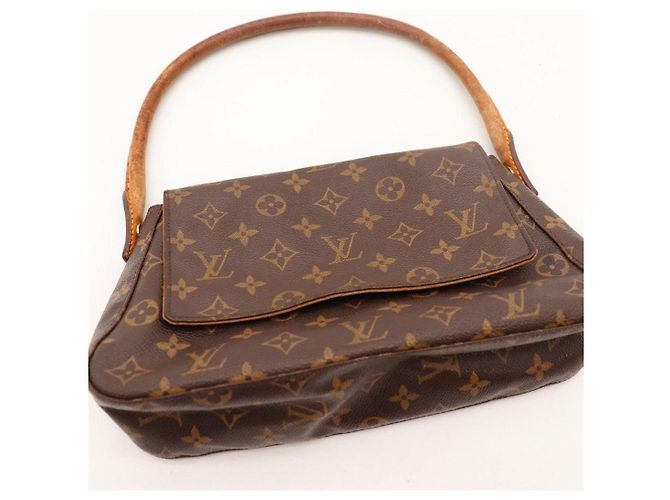 Bolso Pochette Accessoires de lona Monogram Louis Vuitton Castaño - vista 6
