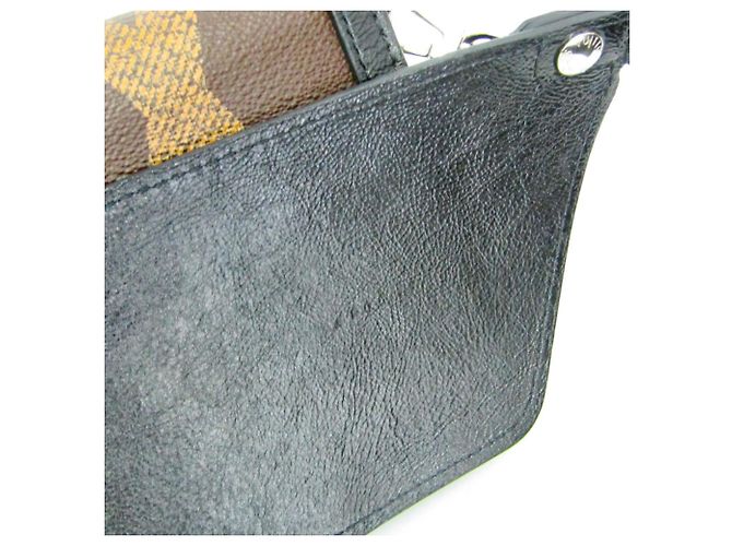 Louis Vuitton Monogram Giant Reverse Bumbag Dauphine M67696 Castaño Negro Beige - vista 12