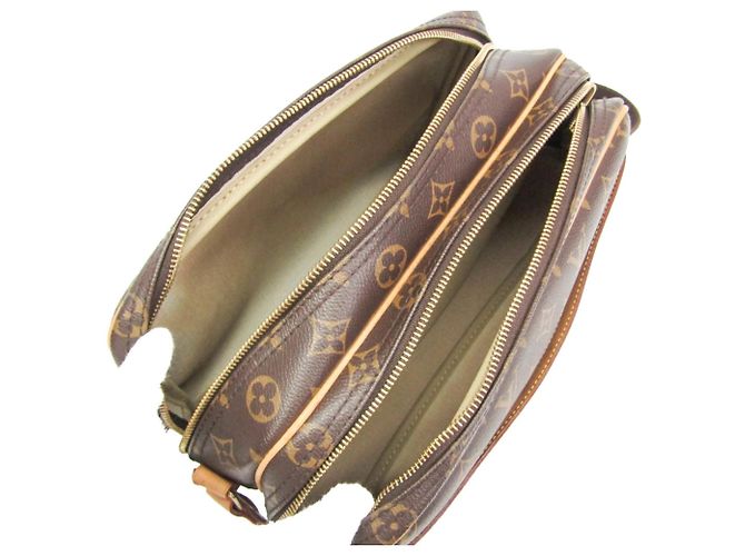Borsa a tracolla Louis Vuitton Monogram Reporter PM M45254 da donna Marrone - vista 3