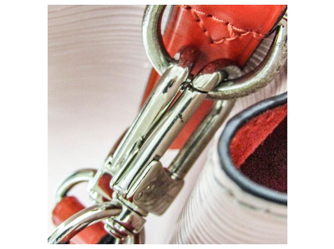 Néonoé Sac à main Louis Vuitton Epi Neonoe Rose Rouge - vue 13