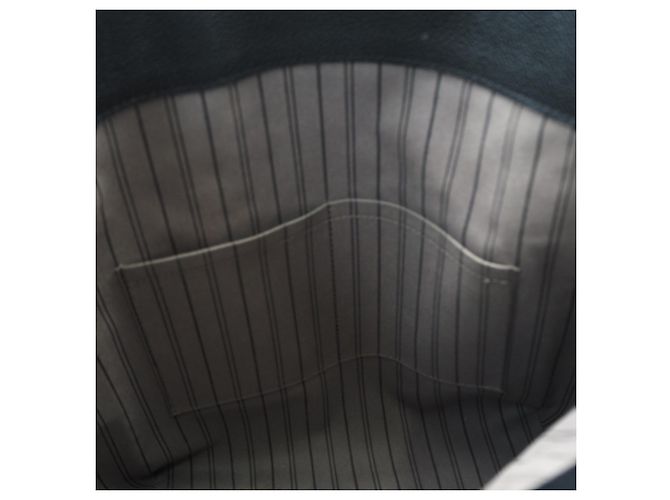 Borsa Louis Vuitton Monogram Empreinte Bagatelle Nero - vista 14