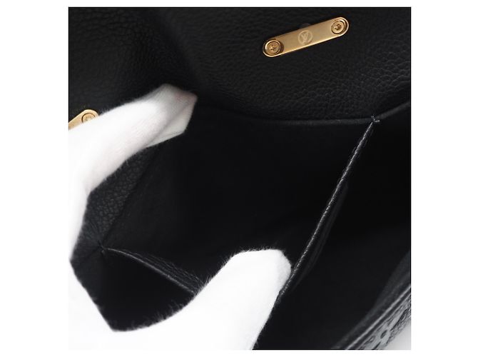 Bolso de hombro Louis Vuitton Monogram Empreinte Nano Madeleine Negro - vista 13
