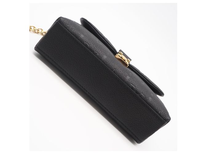 Bolso de hombro Louis Vuitton Monogram Empreinte Nano Madeleine Negro - vista 8