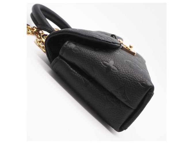 Bolso de hombro Louis Vuitton Monogram Empreinte Nano Madeleine Negro - vista 9