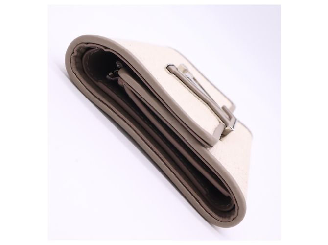 Louis Vuitton Portefeuille Capucines Compact Tri-fold Wallet Beige Taupe - view 5
