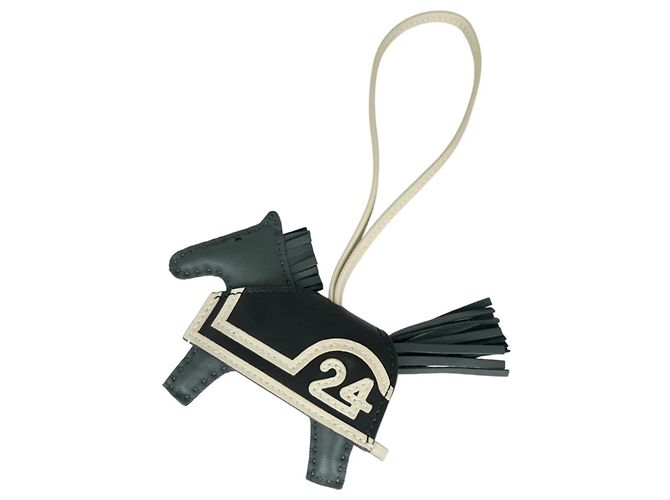 Hermès Hermes Rodeo PM Charm Nero Verde chiaro - vista 2