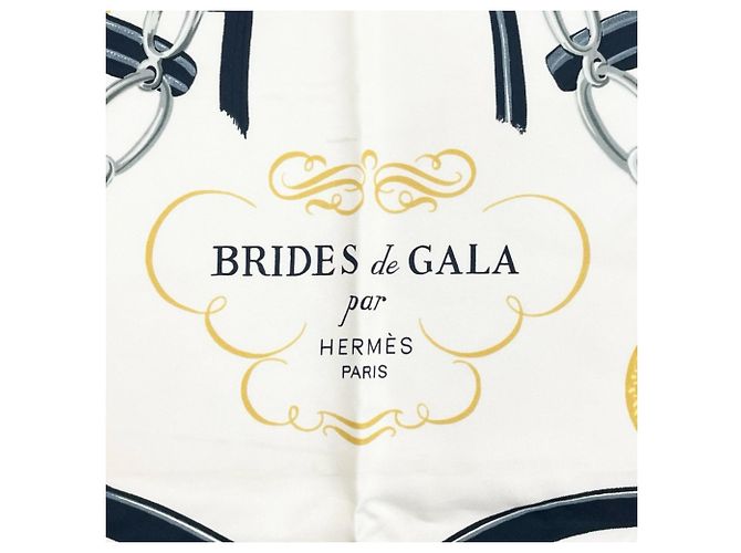 Hermès Carré Hermes 90 Brides de Gala en soie Noir Blanc - vue 7