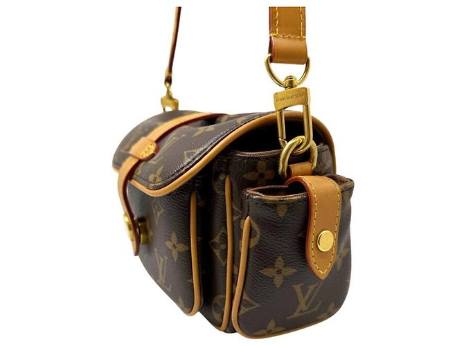 Bolsa de Ombro Louis Vuitton Monogram Archive Marrom Monograma - vista 4