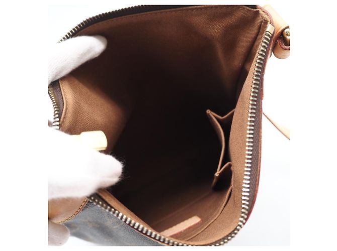 Sac à épaule Louis Vuitton Monogram Odeon PM Marron Beige - vue 14