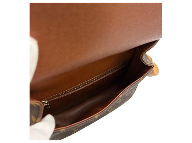 Sac à épaule Louis Vuitton Monogram Saint Cloud PM Marron - vue 4
