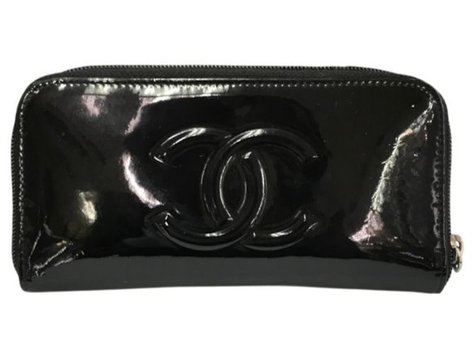 CHANEL Lange Geldbörse aus schwarzem Lackleder - Ansicht 2