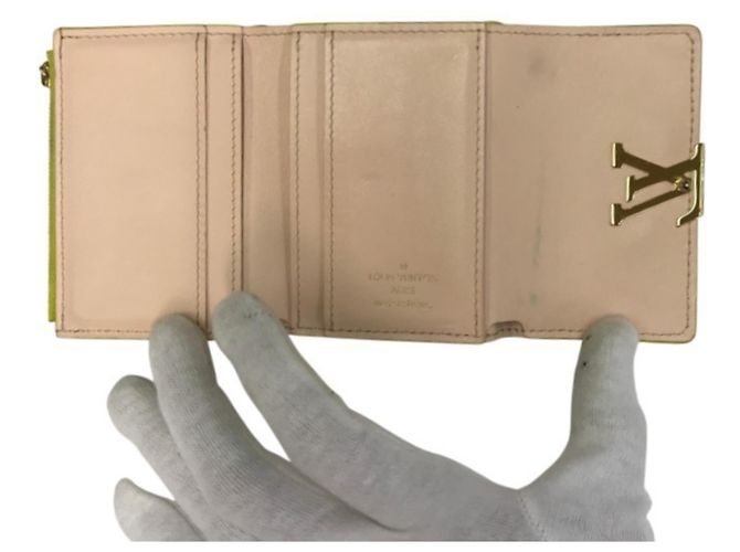 Louis Vuitton Portefeuille Capucines Wallet Giallo - vista 8