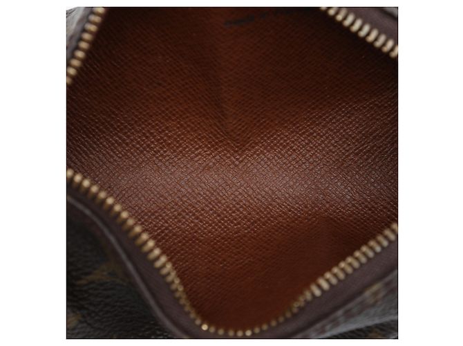 Louis Vuitton Brown Monogram Papillon Pochette Marrom - vista 4