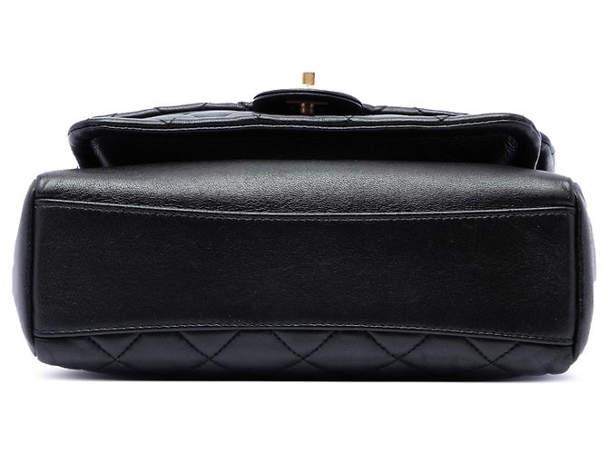 Chanel Black Small Quilted Lambskin Chain Link Flap Negro - vista 3