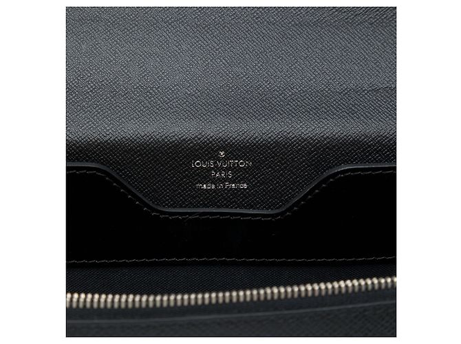 Louis Vuitton Black Taiga Neo Robusto 2 Briefcase Preto - vista 5