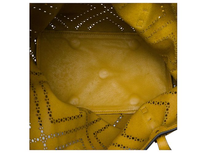 Borsa Tote Salisbury Burberry in pelle traforata gialla Medium Giallo - vista 4