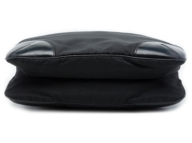 Borsa a tracolla Prada in Tessuto con rifiniture in pelle nera e chiusura a zip Nero - vista 3