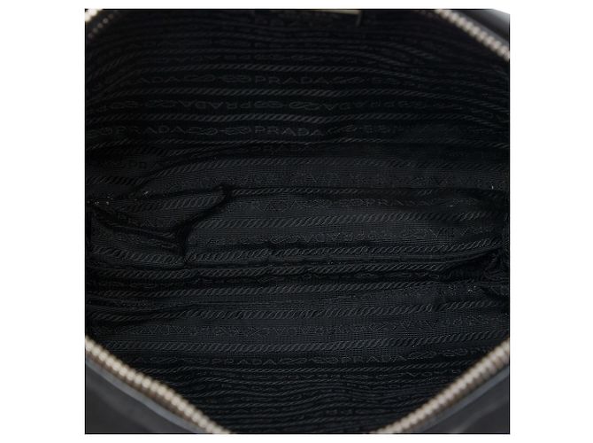 Borsa a tracolla Prada in Tessuto con rifiniture in pelle nera e chiusura a zip Nero - vista 4