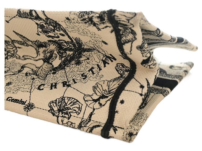Dior Book Tote Medium aus besticktem Canvas Zodiac Toile De Jouy Weiß - Ansicht 14