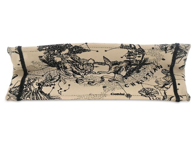 Dior Book Tote Medium aus besticktem Canvas Zodiac Toile De Jouy Weiß - Ansicht 3
