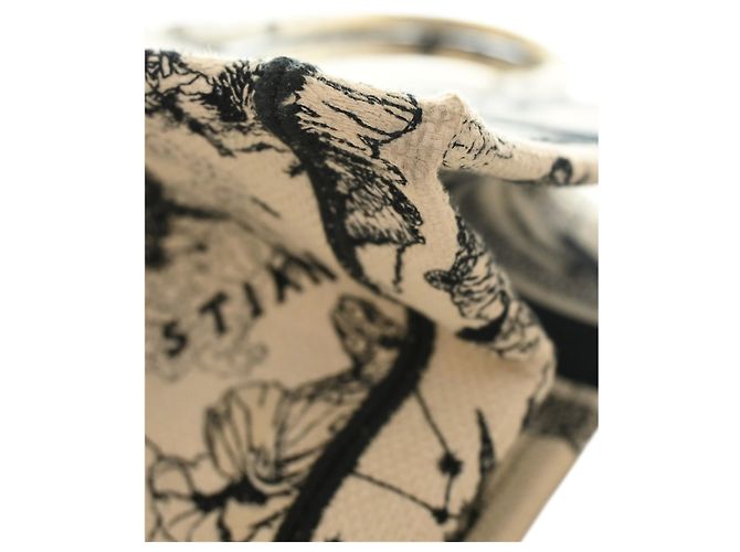 Dior Book Tote Medium aus besticktem Canvas Zodiac Toile De Jouy Weiß - Ansicht 8