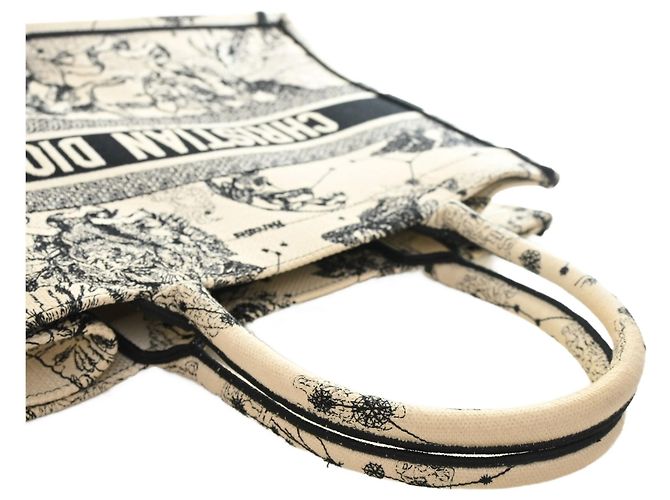 Dior Book Tote Medium aus besticktem Canvas Zodiac Toile De Jouy Weiß - Ansicht 9