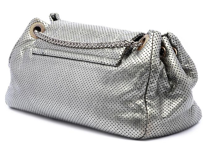 Chanel Silver Metallic Perforated Calfskin Reissue 2.55 Drill Accordion Flap Argento - vista 2