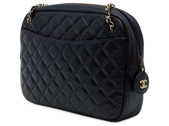 Borsa Camera Chanel in pelle d'agnello matelassé nera con catena CC Nero - vista 2