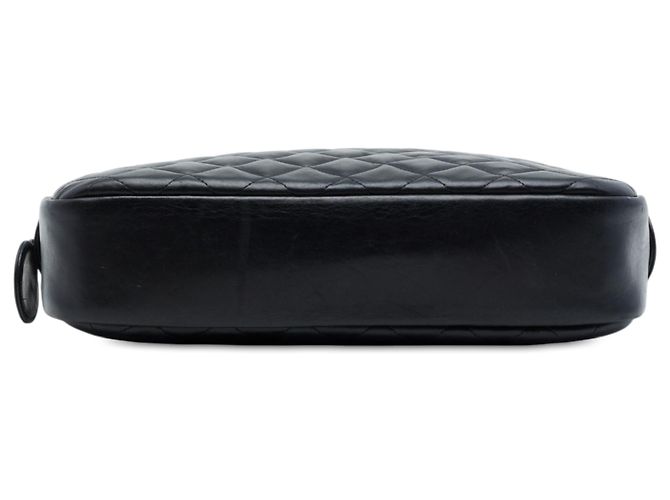 Borsa Camera Chanel in pelle d'agnello matelassé nera con catena CC Nero - vista 3