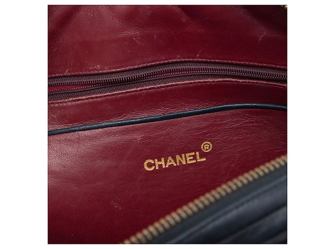 Borsa Camera Chanel in pelle d'agnello matelassé nera con catena CC Nero - vista 5