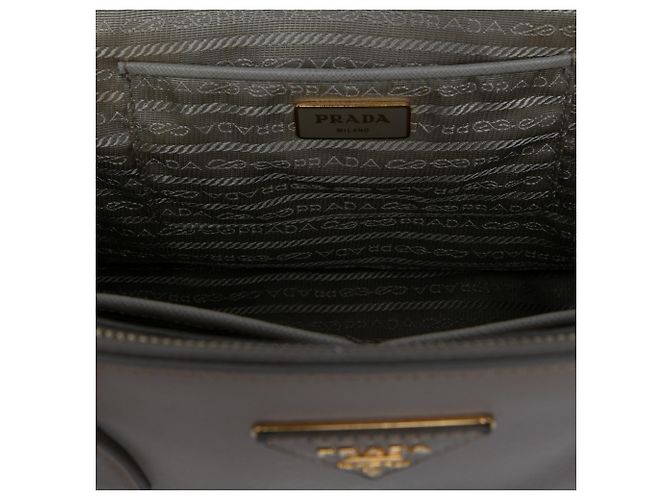 Prada Bolsa Galleria Double Zip Medium em couro Saffiano Cinza Marrom - vista 4
