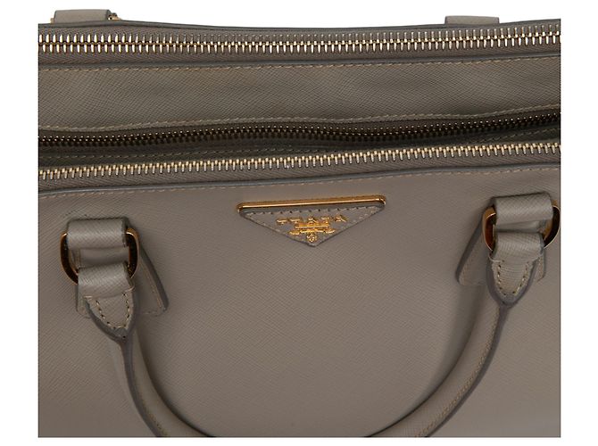 Prada Bolsa Galleria Double Zip Medium em couro Saffiano Cinza Marrom - vista 5