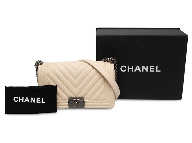 Chanel Brown Old Medium Chevron Caviar Boy Flap Marron Beige - vue 6