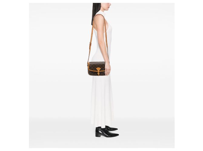 Louis Vuitton Brown Monogram Sologne - view 7