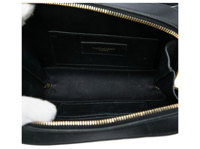 Autre Marque Saint Laurent Vicky Gürteltasche aus schwarzem gestepptem Lammleder mit Monogramm - Ansicht 4
