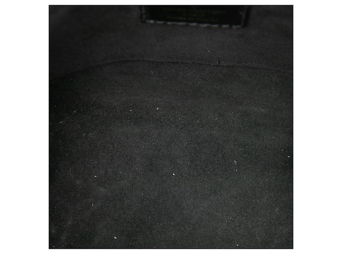Louis Vuitton Black Epi Locky BB Preto - vista 4