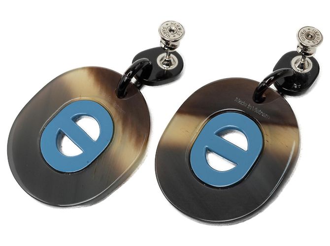 Orecchini Hermès Fidelio Village Drop Bullet Back in corno di bufalo nero laccato e palladio - vista 2